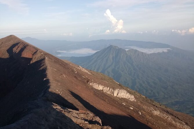 Mount Agung Sunrise Trekking Private Tours - Sunrise waiting: how to stay warm and still enjoy the view