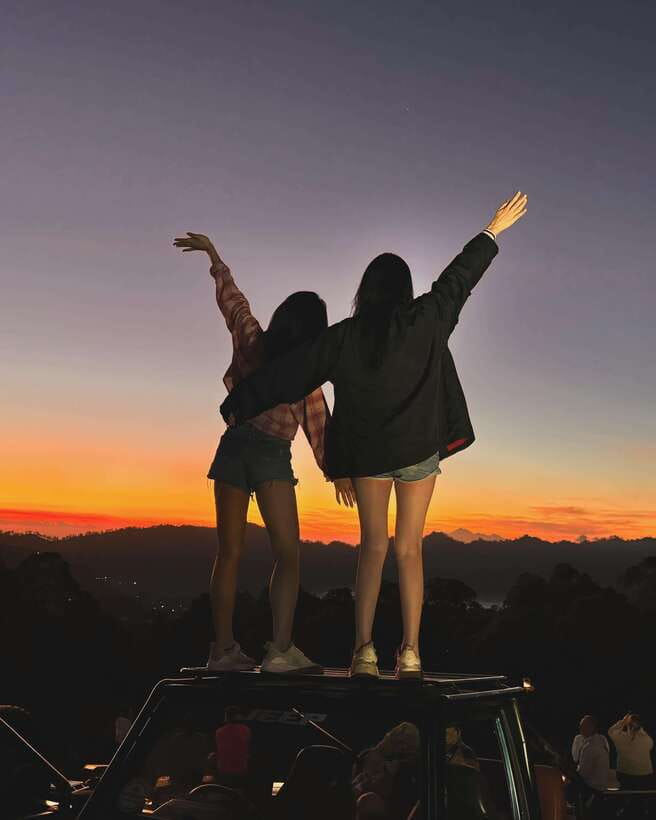Mount batur jeep sunrise / sunset and hot spring - Black lava tour: seeing eruption scars without a long hike