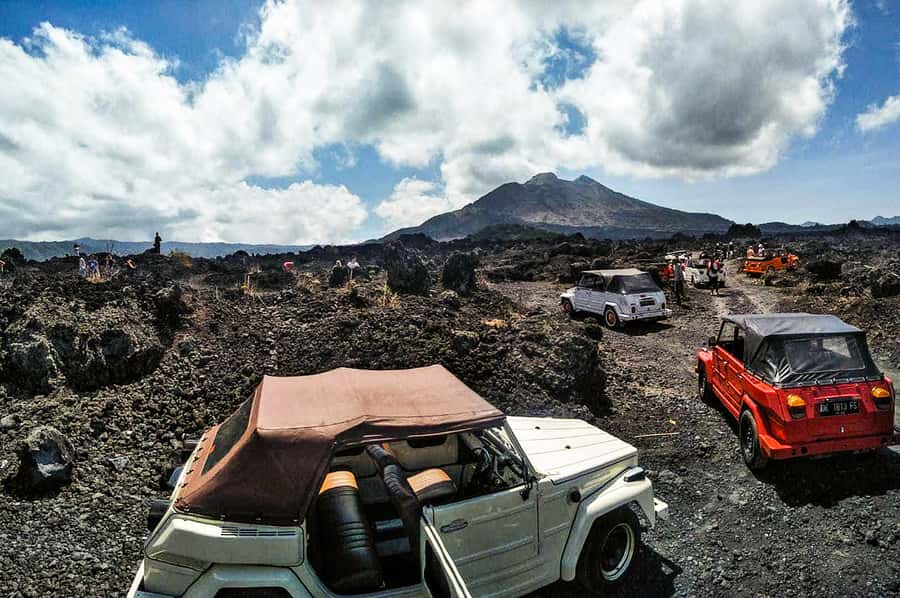 Mount Batur: Private Volkswagen Volcano Safari - The Mt. Batur Lounge Stop: Modern Toilets, Hot Drinks, and a Real Reset