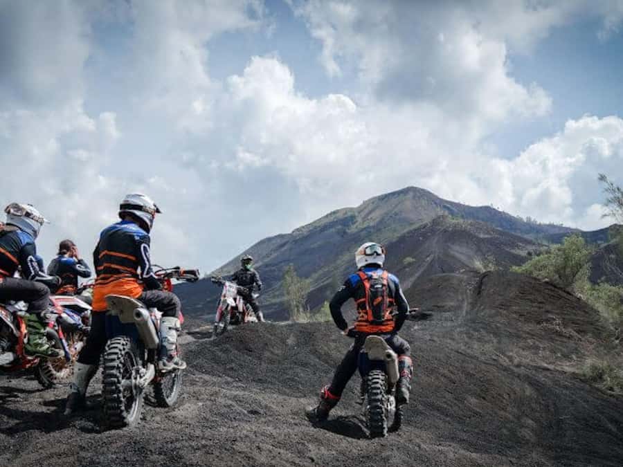 Mount Batur: Sunrise Dirt Bike Trek with Trained Riders - Why this Mount Batur sunrise experience feels different from a standard hike