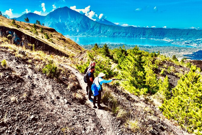 Mount Batur Sunrise Trekking - Sunrise at the highest point: red sky, big views, and photo time
