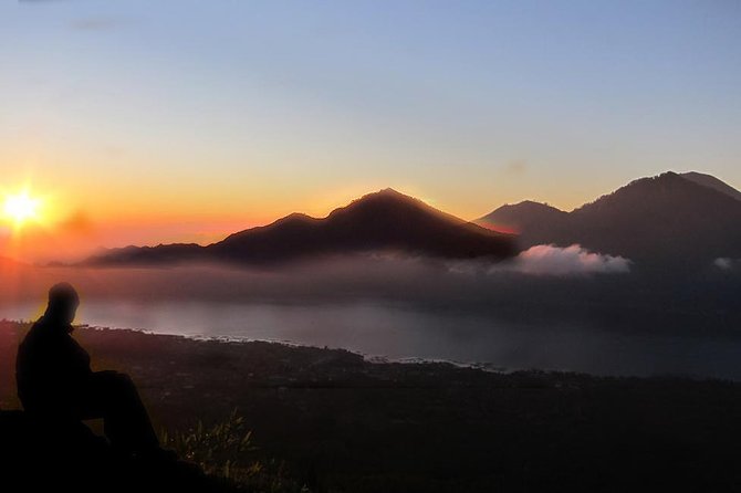 Mount Batur Sunrise Trekking Private All Inclusive - Lake Batur and the return route: quick scenic moments that add up