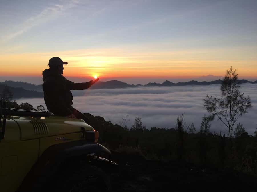 Mount Batur: Sunset/Sunrise 4WD Jeep Tour with Photographer - The modified 4WD jeep ride that makes this tour feel real