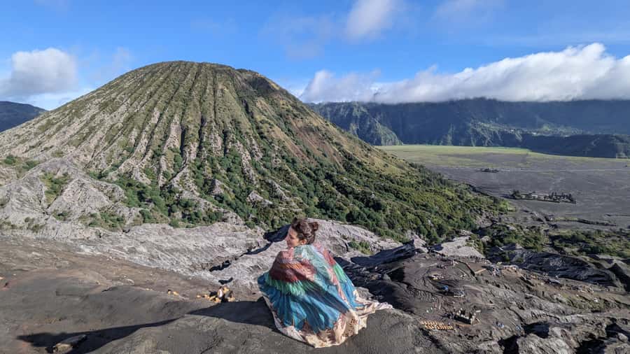 Mount Bromo Sunrise 2-Day Tour from Surabaya/Malang - Breakfast, Coffee Break, and the Small Included Things