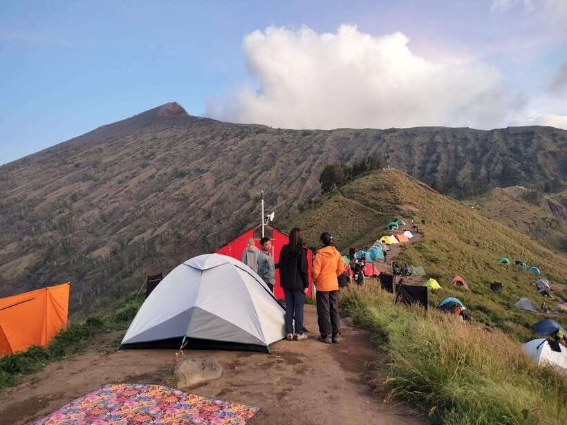 Mount Rinjani Climbing 2D/1N Summit Trek 3726M - What to pack for Rinjani’s cold and steep moments