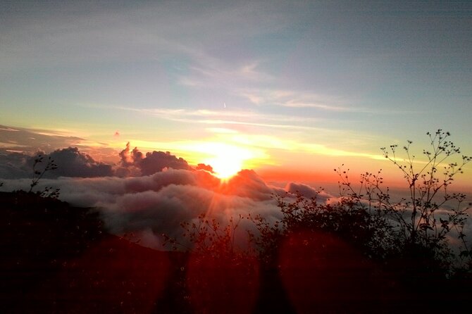 Mount Rinjani Hiking to summit( 2 Days 1 Night ) - From Sembalun Meadows to Crater Rim Nights at 2,639m