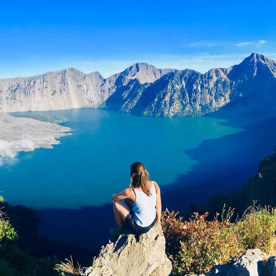 mount rinjani One day trek - What you actually see at the top of the crater rim