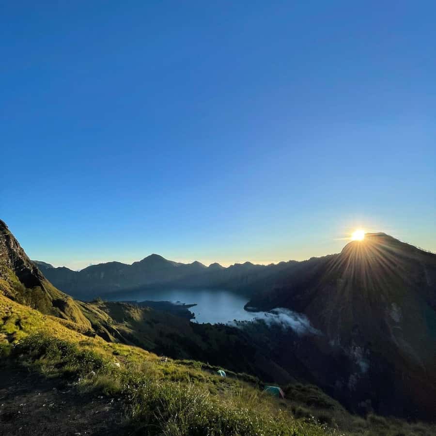 Mount Rinjani Summit tour - Logistics That Make Life Easier: Timing, Group Size, and Language
