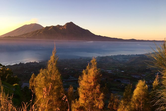 Mt Batur Sunrise Trekking Tour - The summit payoff: volcanic steam eggs and a proper mountain breakfast