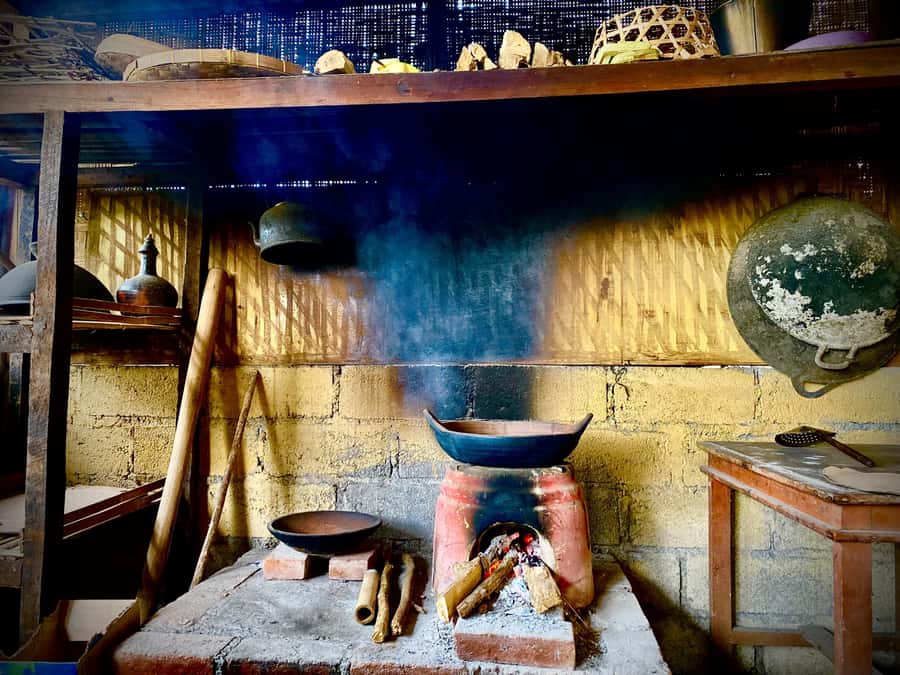 Munduk Balinese Cooking Class lunch/Dinner at a Local Home - Cooking with Kadek, team support, and a home rhythm