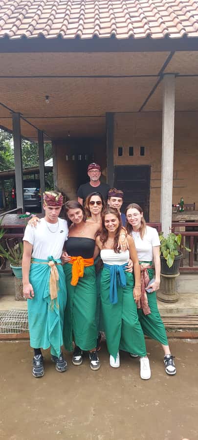Munduk Balinese Cooking Class lunch/Dinner at a Local Home - Lunch or dinner with your hosts: why sharing the meal matters