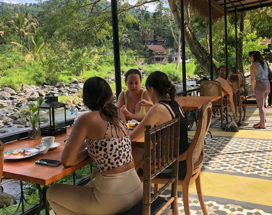 Munduk: Banyu Wana and Sekumpul Waterfall Trekking Tour - Lunch in a Local Restaurant: Fuel for Sekumpul