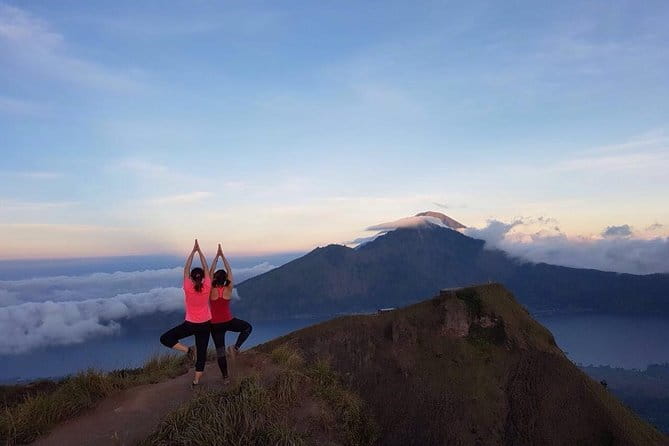 Munduk: Twin Lake Jungle Hike, Ulun Danu Temple, & Waterfall - Lunch option and how the included food actually works