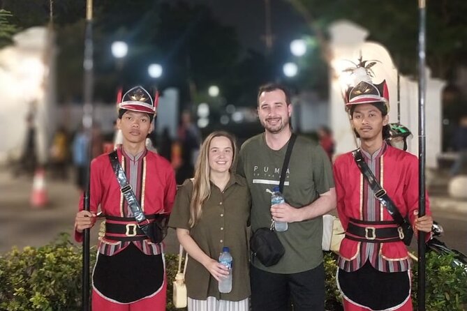 Night Walking Tour-Malioboro street food with guide at Yogyakarta - Food and drinks you’ll actually want to seek out next time