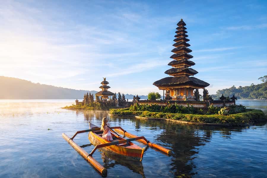 North Bali: Dolphin, Ulun Danu Temple, & Banyumala Waterfall - Lovina Beach sunrise: why the boat timing matters