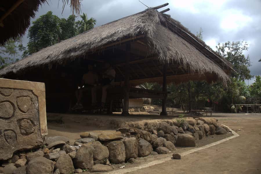 North Lombok: Sendang Gile Waterfall & Senaru Village Tour - Malimbu Hill: that first big view over the Gilis