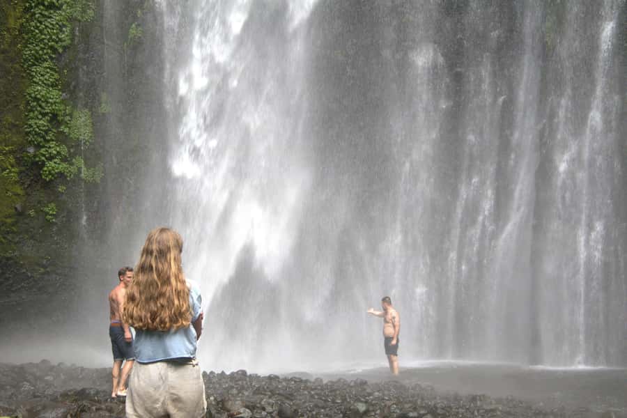 North Lombok: Sendang Gile Waterfall & Senaru Village Tour - Sendang Gile Waterfall: the cool-down you came for
