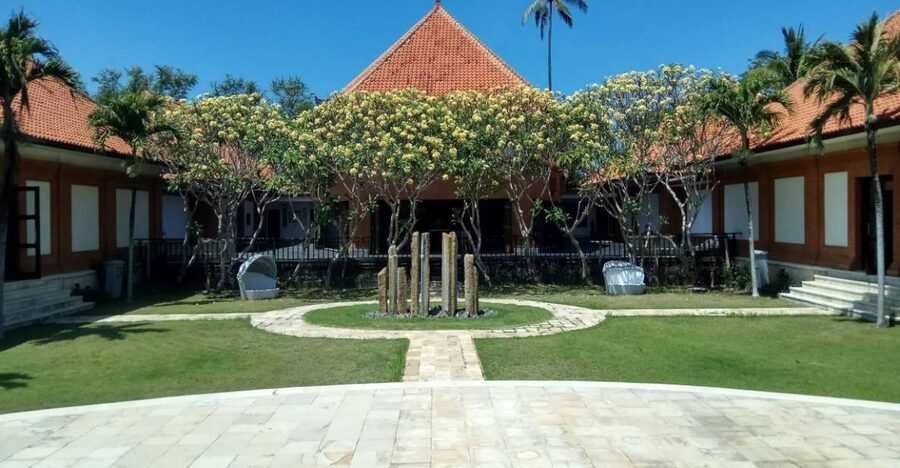 Nusa Dua: Museum Pasifika Admission Ticket with Audio Guide - Arriving and Getting Oriented: Show Your Ticket, Grab the Audio Guide, Start Slow