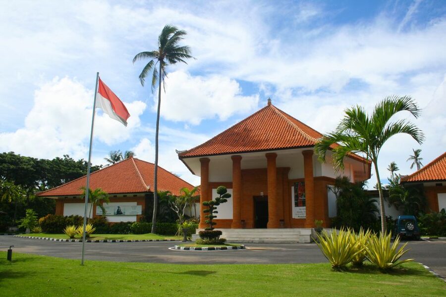 Nusa Dua: Museum Pasifika Admission Ticket with Audio Guide - Museum Rules That Affect How You Take Photos and Move Around