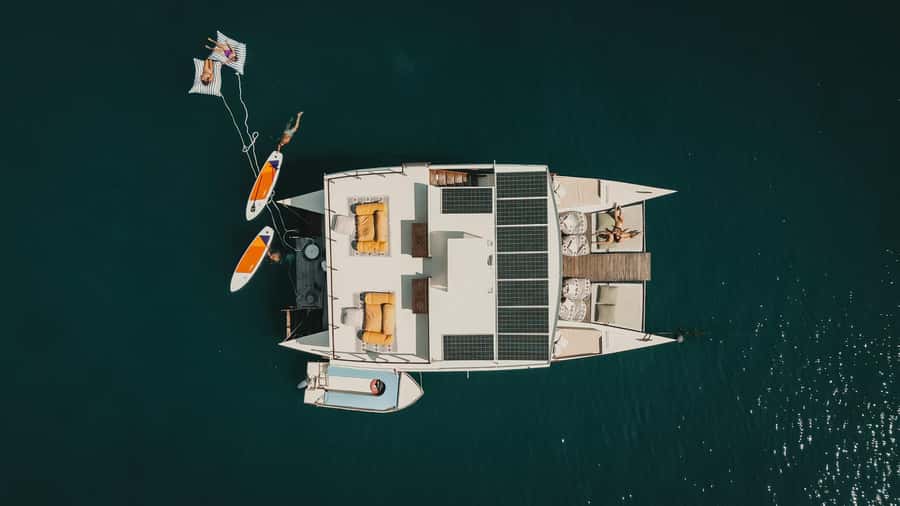 Nusa Lembongan: 4-in-1 Half-Day Catamaran Snorkeling Cruise - Snorkeling plan: gear, guides, and realistic marine-life expectations