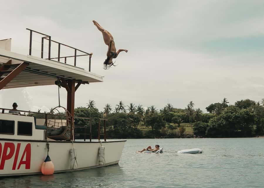 Nusa Lembongan: 4-in-1 Half-Day Catamaran Snorkeling Cruise - Stop by stop: how the Nusa Lembongan time works