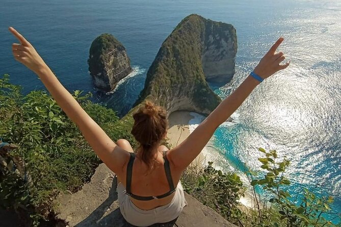 Nusa-Penida customize Tour - All inclusive - Kelingking Beach: the viewpoint that people plan their whole day around