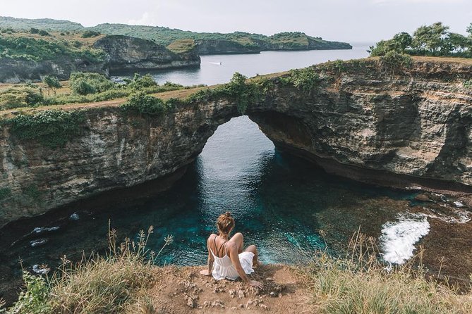 Nusa Penida Instagram Tour: Legendary Spots (Private & All-Inclusive) - Crystal Bay: black, crystal-like sand and options for a longer hang