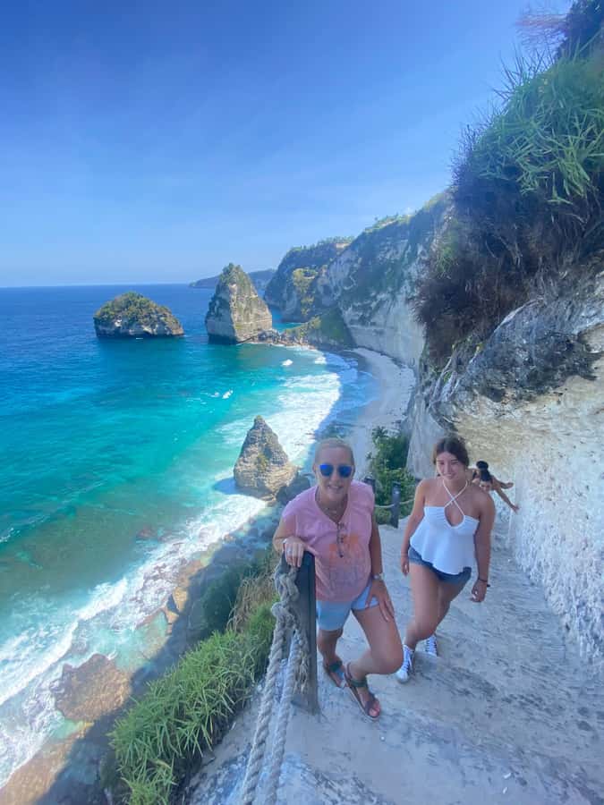 Nusa Penida: Private East Iconic Highlights Tour - Cliff View Energy: Kelingking Beach, Broken Beach, and the East Coast Drive