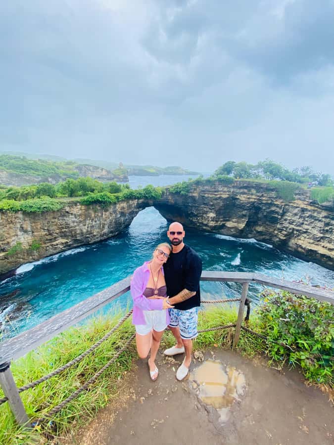 Nusa Penida: Private West Scenic Highlights Tour - Lunch at a local restaurant: fuel for the beach finale