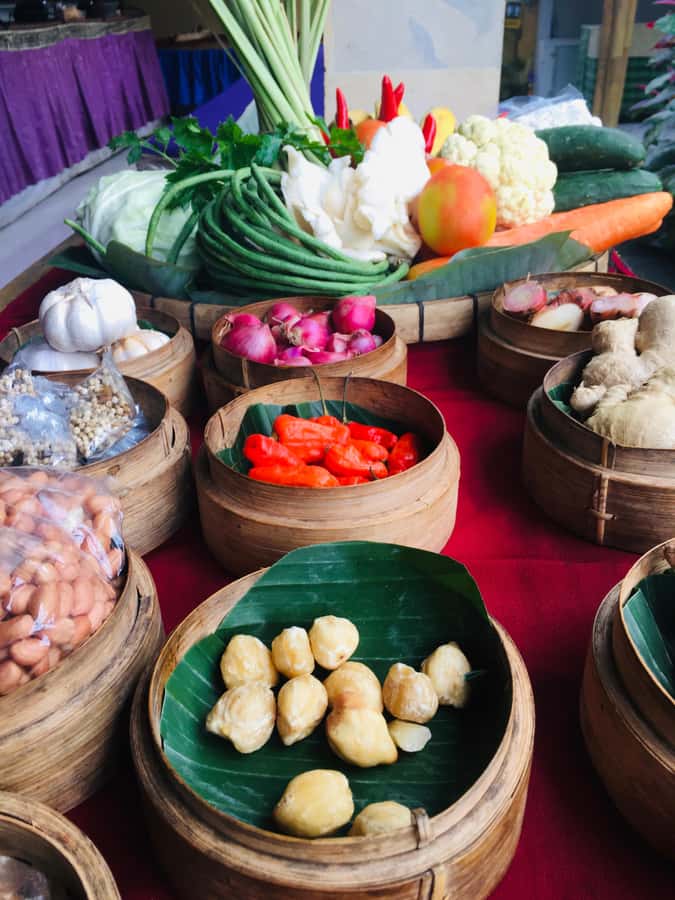 packages cooking class and romantic dinner in a local home - Who should book this romantic cooking class