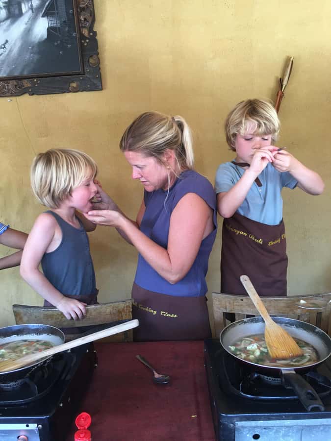 packages cooking class and romantic dinner in a local home - Should you book it?