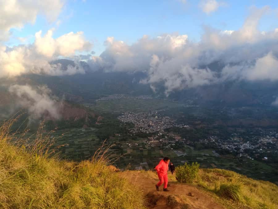 Pergasingan Hill Trek: Unveiling the Beauty of Sembalun - Who should do the Pergasingan Hill and Bukit Selong trek, and who should skip it