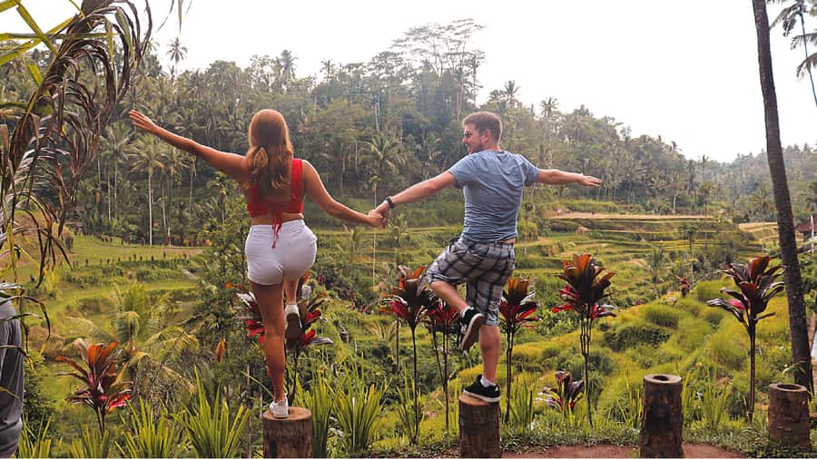 Private Full-Day Tour to the Real Bali Swing and Ubud - A 9-hour Bali swing day from Batuan Temple to Tegalalang