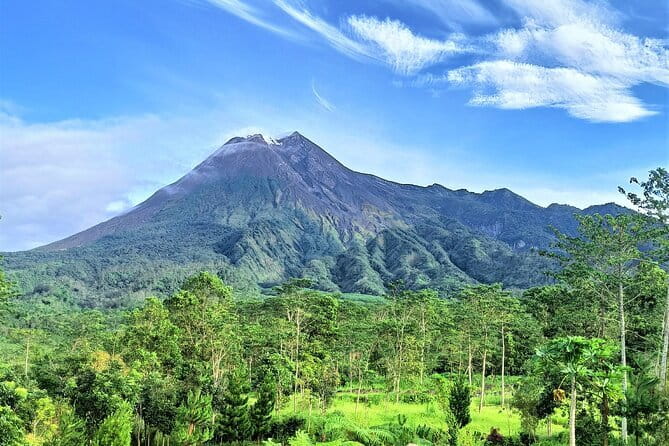 Private Merapi Volcano 4WD Jeep Tour from Yogyakarta - Getting From Yogyakarta to the Foothills, With Air-Conditioned Relief