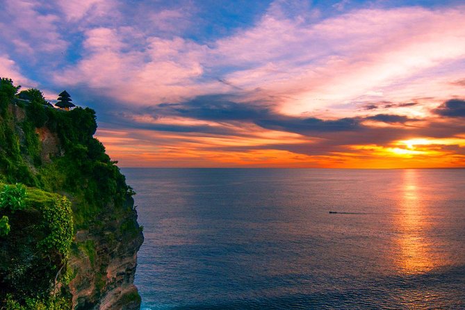 Private Tour: Uluwatu Temple & Southern Bali Highlights - Jimbaran Bay: sunset dining on the sand, with real-life lighting
