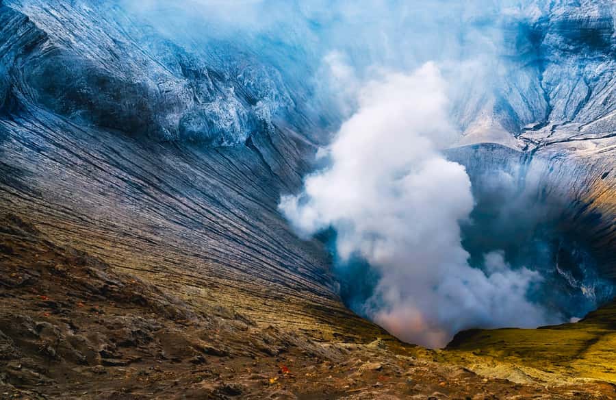 Probolinggo: Dawn Journey to Mount Ijen Sunrise Expedition - Probolinggo pickup and the 4WD handoff at Cemorolawang