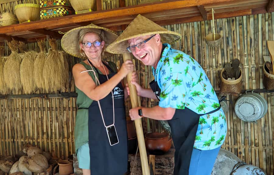 Pure Bali Village Experience Cooking & Jamu Class, Transfer - Rice terraces and a downhill nature walk with mountain views