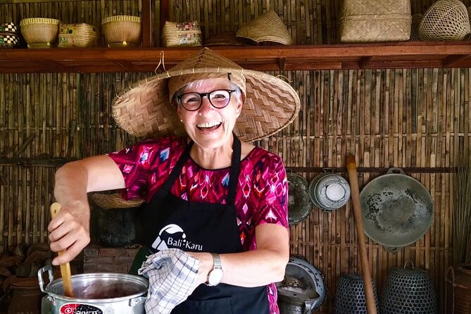 Pure Bali Village Experience, Cooking & Jamu Class+VIP Transfer - Rice planting help, a village walk, and a look at the local home compound
