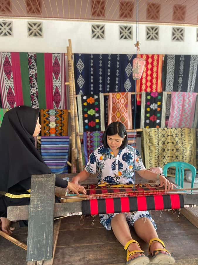 Sade Village, Kuta Lombok, and South Coasts: Private Tour - Why this south Lombok route works so well