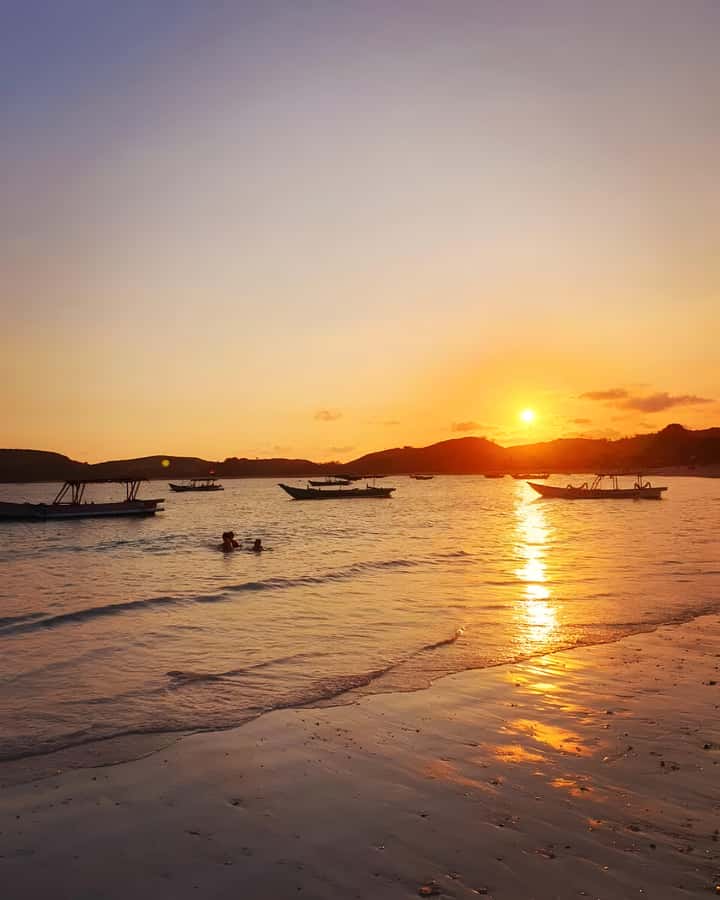 Sade Village, Kuta Lombok, and South Coasts: Private Tour - Bukit Merese viewpoint: the best kind of break from the beach