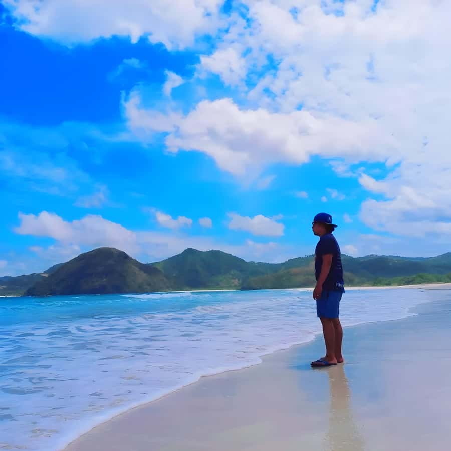 Sade Village, Kuta Lombok, and South Coasts: Private Tour - Selong Belanak: your best beach finish and the sunset option