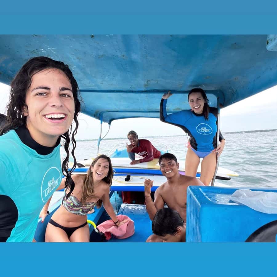 Sanur Surf Lesson for All Levels - Coaching Options: Private 1:1 vs Small Group (2 Students per Instructor)