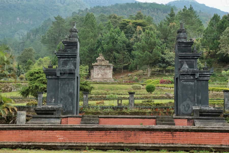 SEMARANG TOURS : GEDONGSONGO TEMPLE/TRAIN MUSEUM AMBARAWA - Setting off from Semarang, and why the drive matters