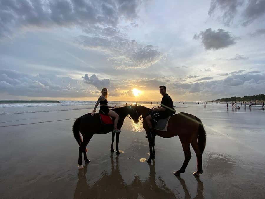 Seminyak: Bali Horse riding Adventure Seminyak Beach - Photos and Sunset Timing Without the Stress