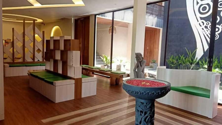 Seminyak: Bali Spa Experience with Transfers at Lluvia Spa - Who should book LLuvia Spa in Seminyak