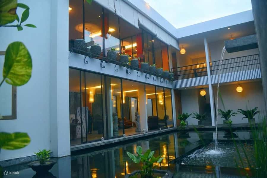Seminyak: Bali Spa Experience with Transfers at Lluvia Spa - Arrival setup: welcome drink, locker access, and sanitized comfort