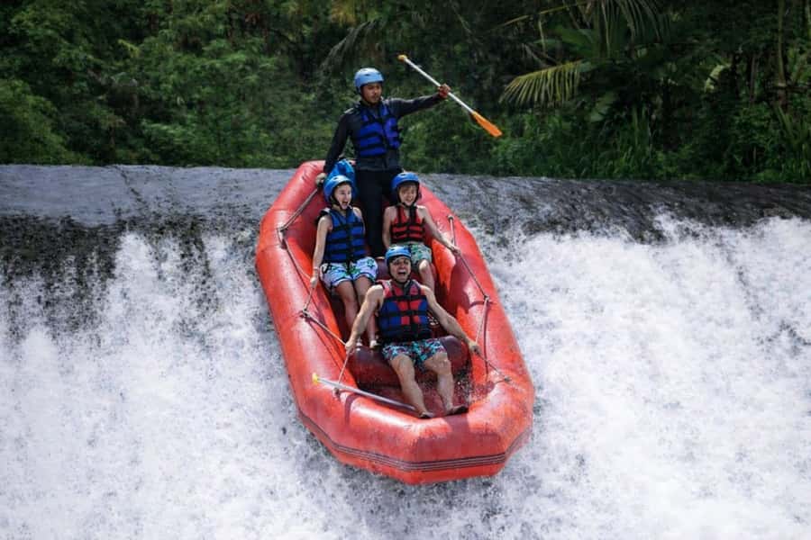Sidemen Bali Private Rafting on Telaga Waja River With Lunch - Meeting Point at Bukit Cilli Rafting (BCR), Then Off to the Start