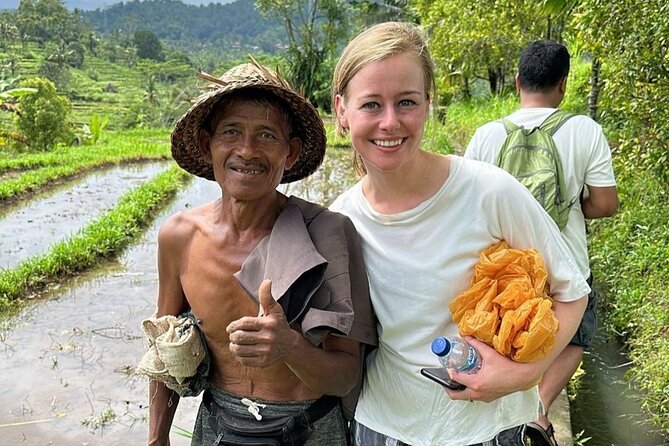 Sidemen Trekking: A Walk from a Different Perspective - Finding your starting point: Pasar Sidemen and the Upa Boga shop