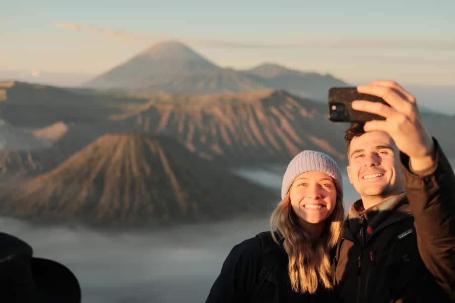 Start Probolinggo: Mount Bromo Sunrise Shared Guided Tour - Why Mount Bromo Sunrise Is Its Own Kind of Morning