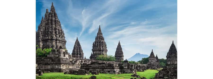 Sultan Palace, Water Castle & Prambanan Temple Guided Tour - Door-to-Door Yogyakarta Pickup and a Calm Start